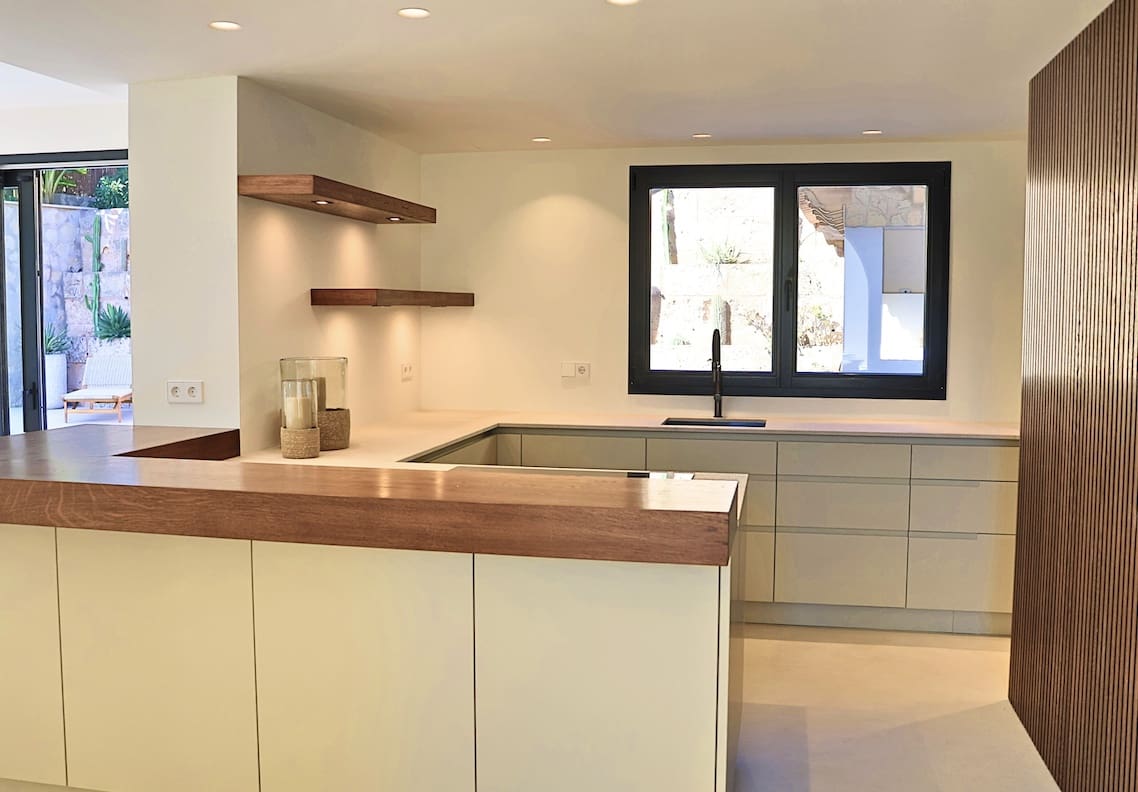 4 sypialnia Willa na sprzedaż w Costa d'en Blanes z basenem garażem - 3 900 000 € (Ref: 9254090)