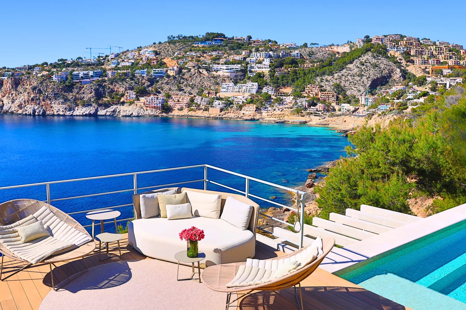 6 bedroom Villa for sale in Puerto de Andratx with pool garage - € 17,800,000 (Ref: 9386519)