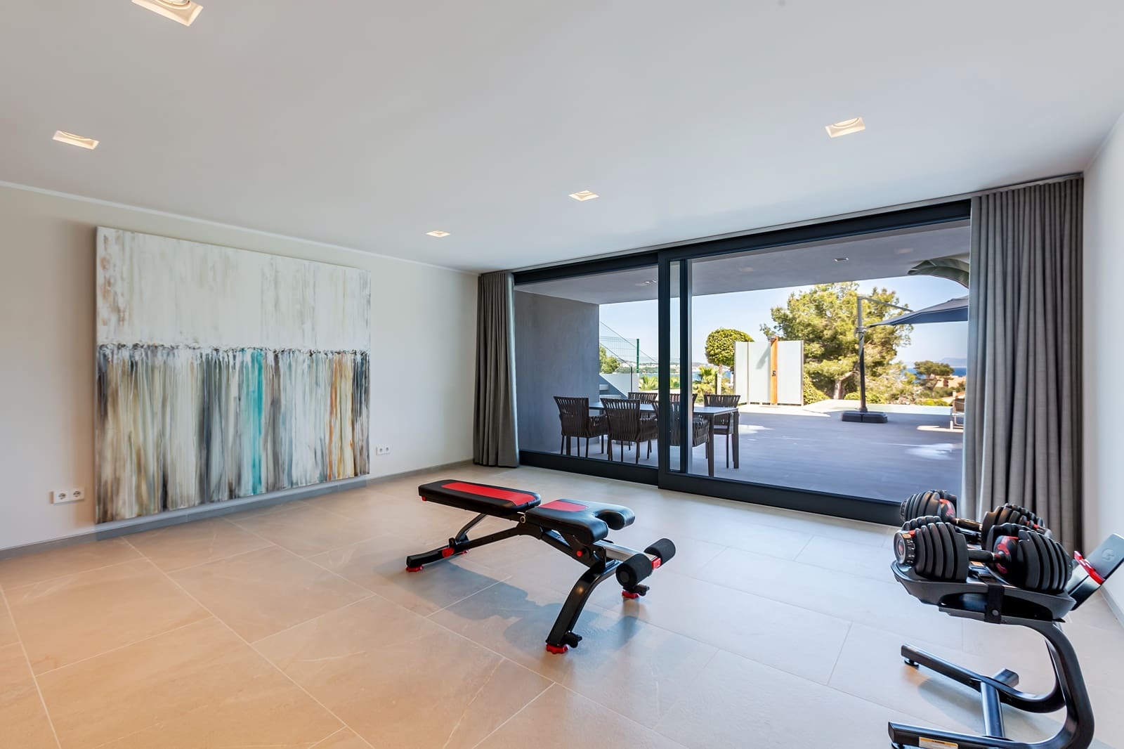 5 bedroom Villa for sale in Palmanova with pool garage - € 4,450,000 (Ref: 9394446)