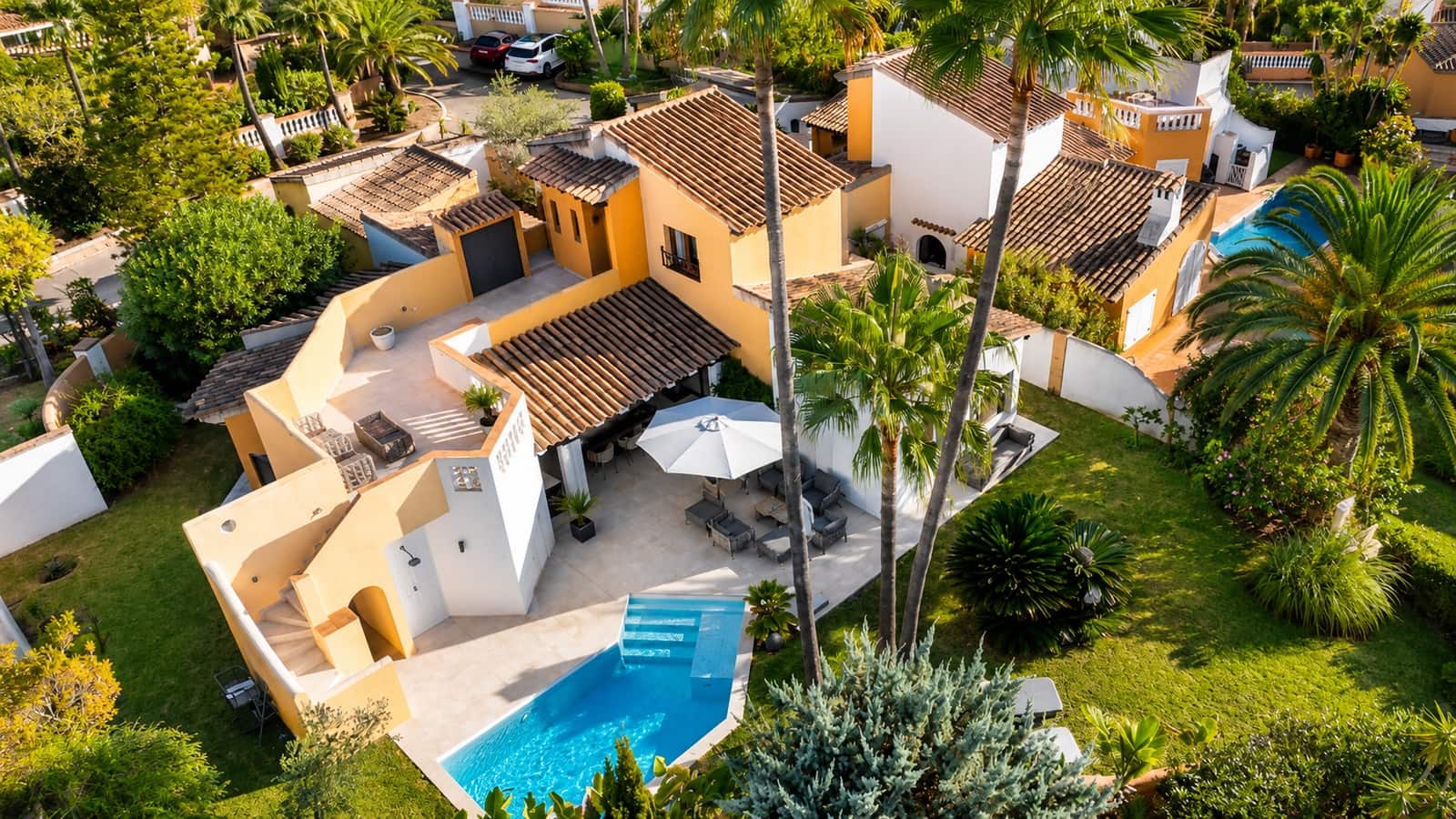 3 bedroom Villa for sale in Santa Ponsa with pool garage - € 1,890,000 (Ref: 9924892)