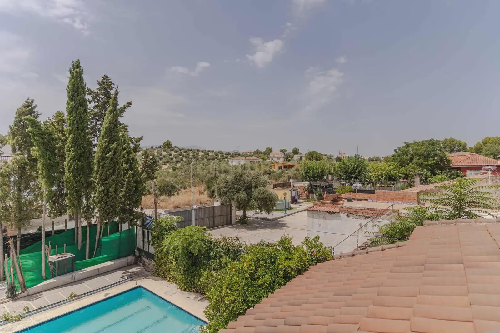 7 slaapkamer Villa te koop in Jaen stad met zwembad garage - € 360.000 (Ref: 10001172)