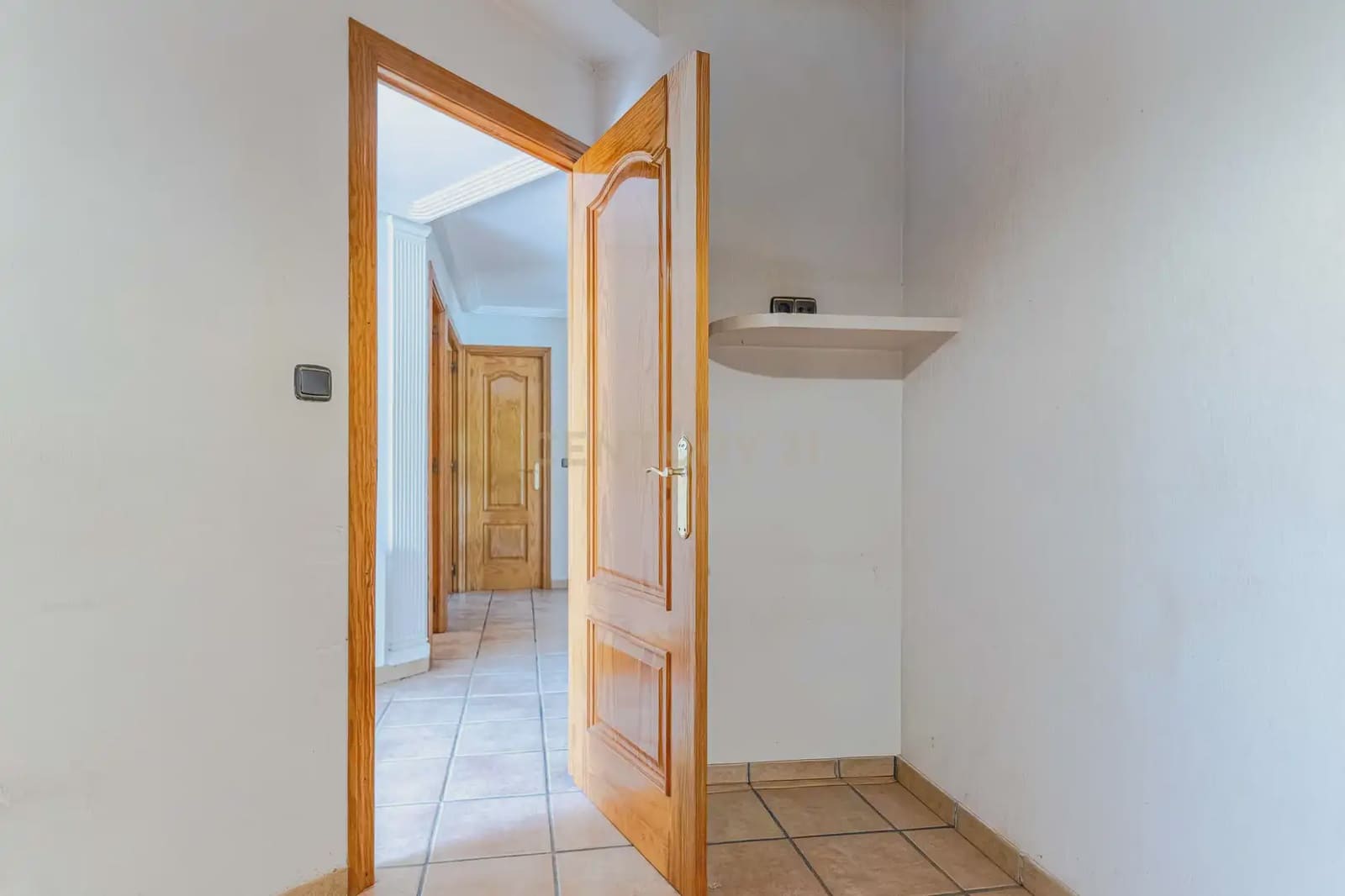 7 slaapkamer Villa te koop in Jaen stad met zwembad garage - € 360.000 (Ref: 10001172)