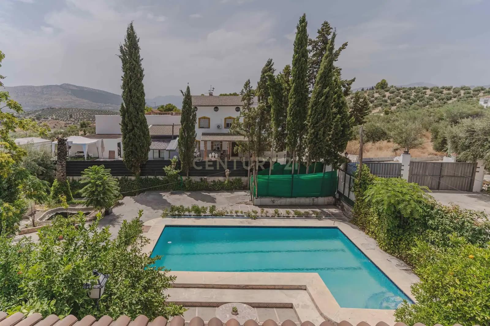 7 slaapkamer Villa te koop in Jaen stad met zwembad garage - € 360.000 (Ref: 10001172)