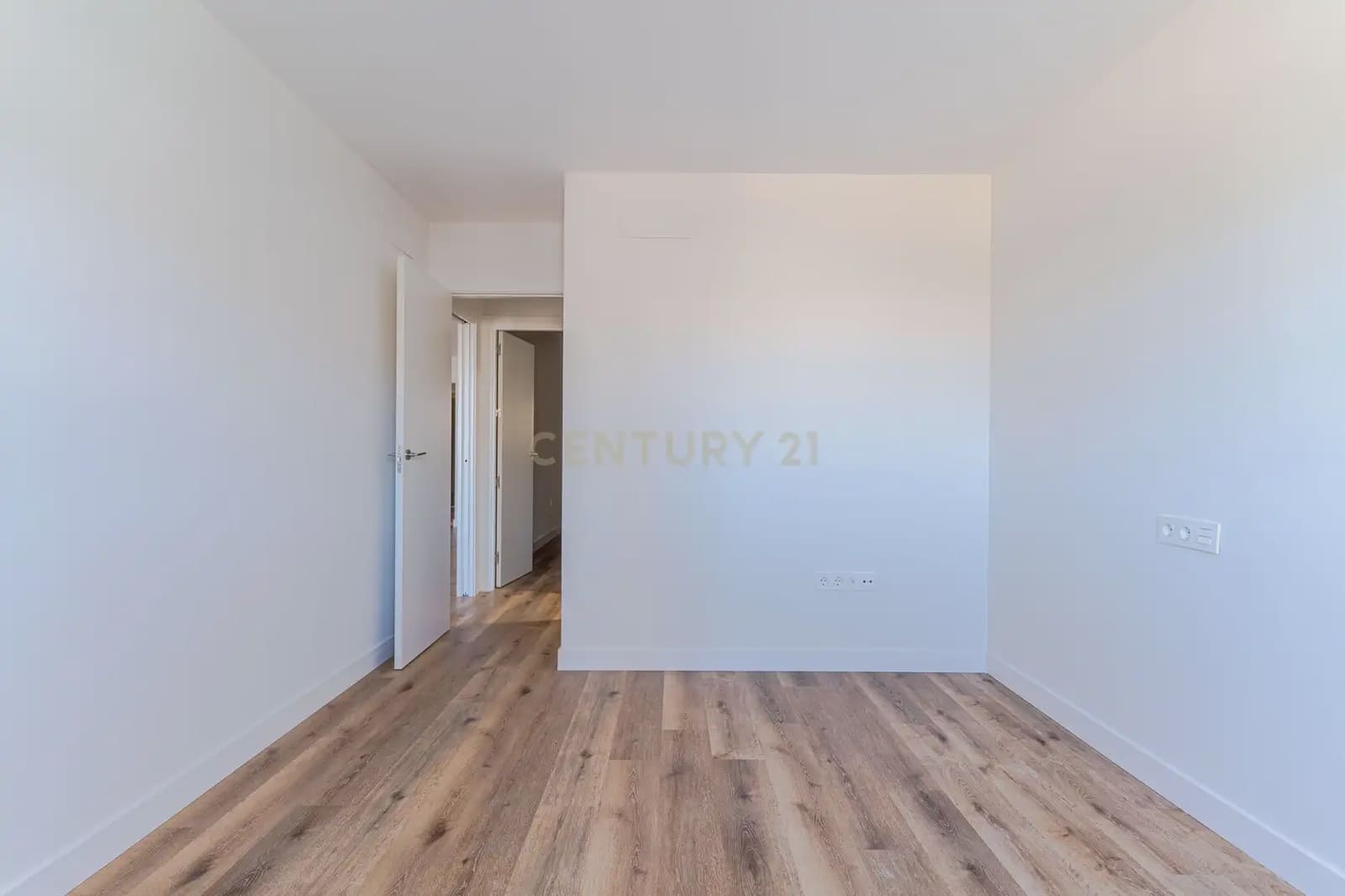 Apartamento de 2 habitaciones en Atarfe en venta con piscina - 159.900 € (Ref: 10002519)