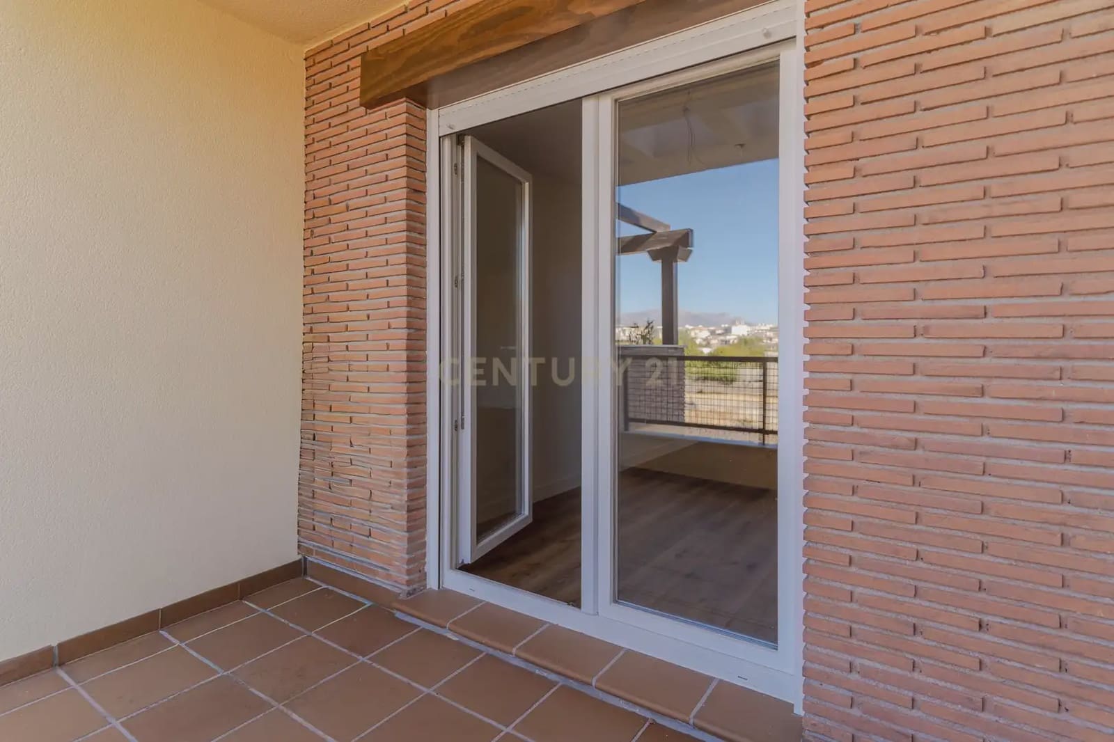 Apartamento de 2 habitaciones en Atarfe en venta con piscina - 159.900 € (Ref: 10002519)