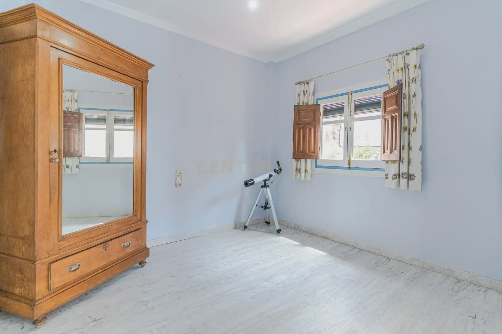 5 sypialnia Willa na sprzedaż w Miasto Grenada z garażem - 825 000 € (Ref: 10004510)