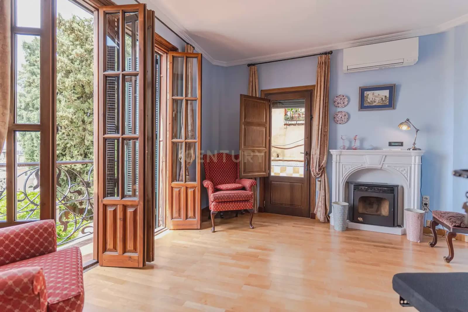 5 sypialnia Willa na sprzedaż w Miasto Grenada z garażem - 825 000 € (Ref: 10004510)