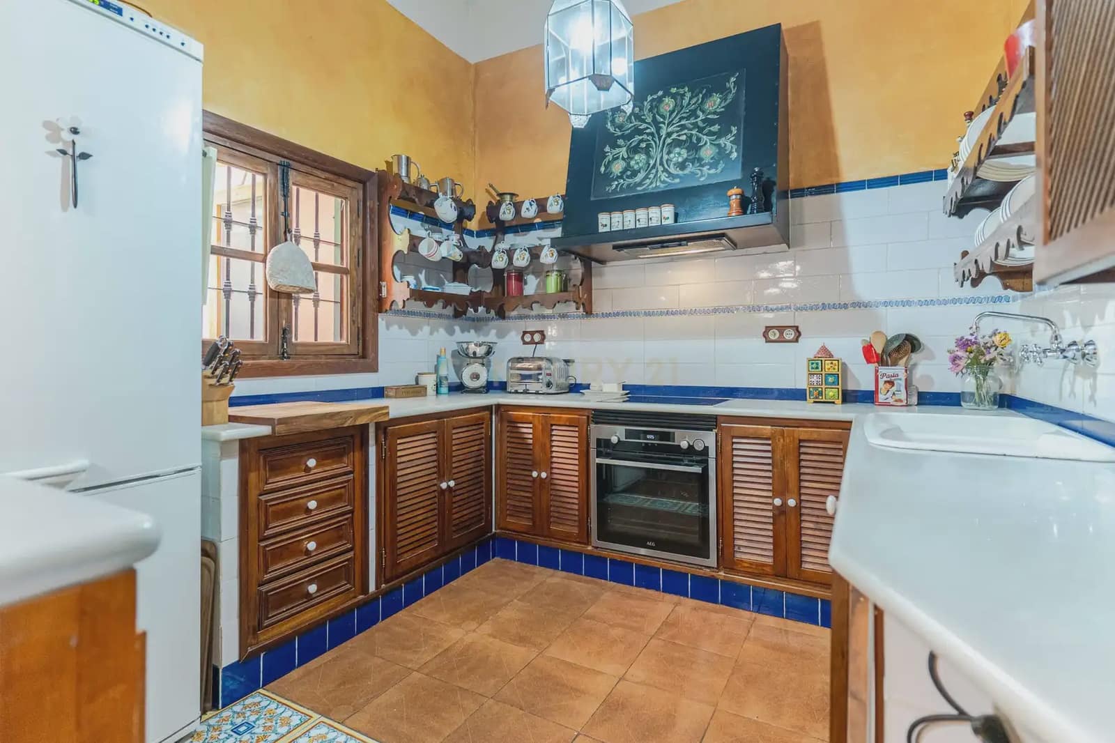 5 sypialnia Willa na sprzedaż w Miasto Grenada z garażem - 825 000 € (Ref: 10004510)