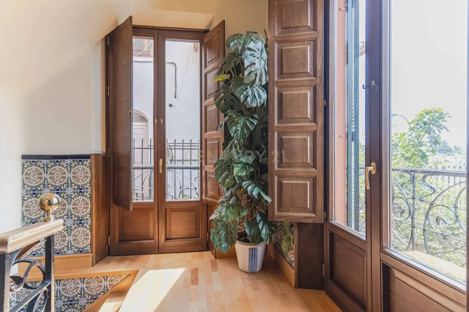 5 sypialnia Willa na sprzedaż w Miasto Grenada z garażem - 825 000 € (Ref: 10004510)