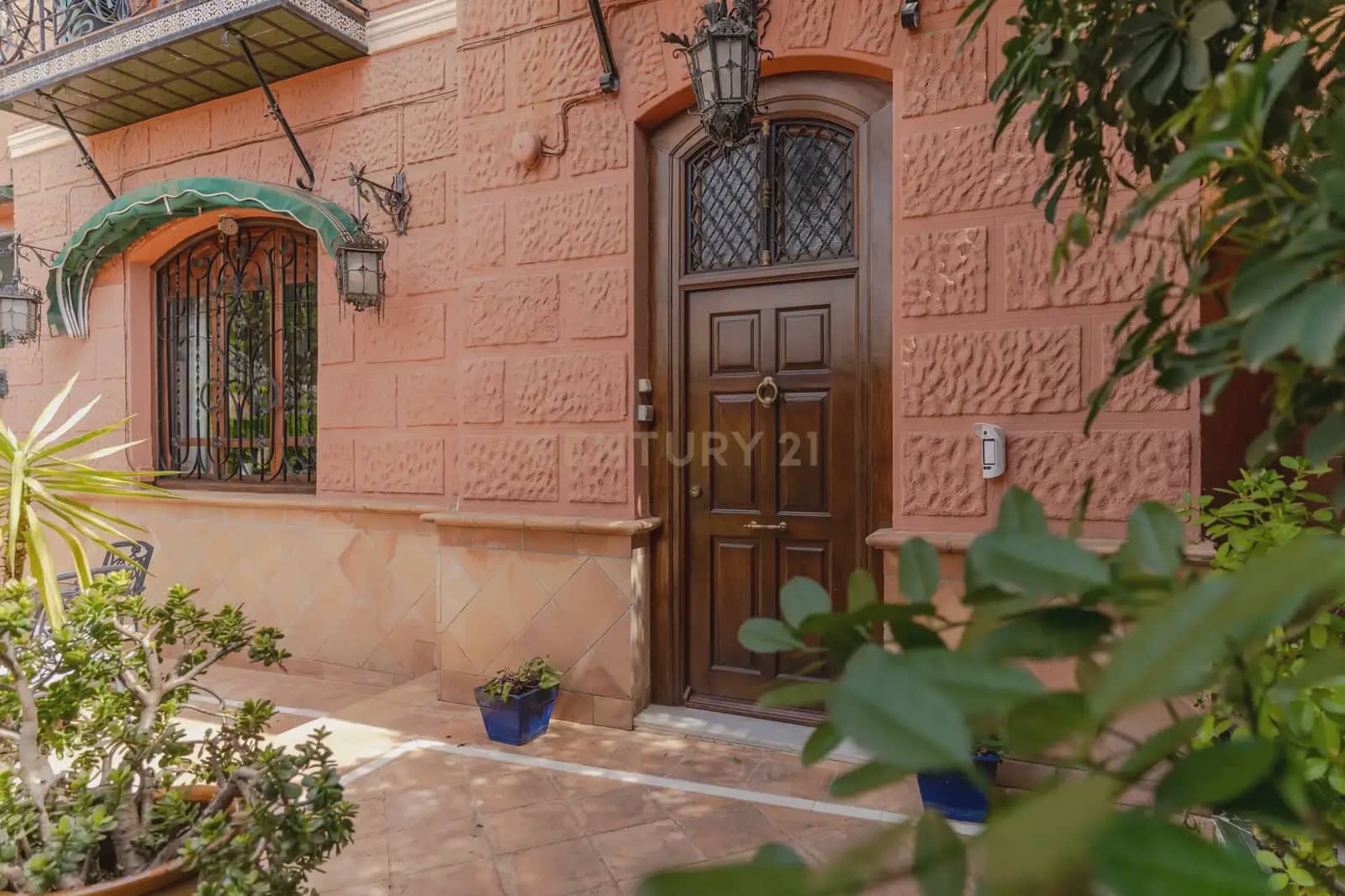 5 sypialnia Willa na sprzedaż w Miasto Grenada z garażem - 825 000 € (Ref: 10004510)