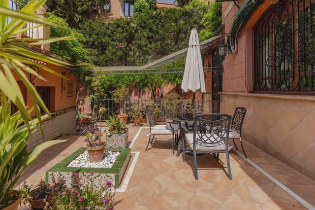 5 sypialnia Willa na sprzedaż w San Matías - Realejo, Miasto Grenada z garażem - 825 000 € (Ref: 10004510)