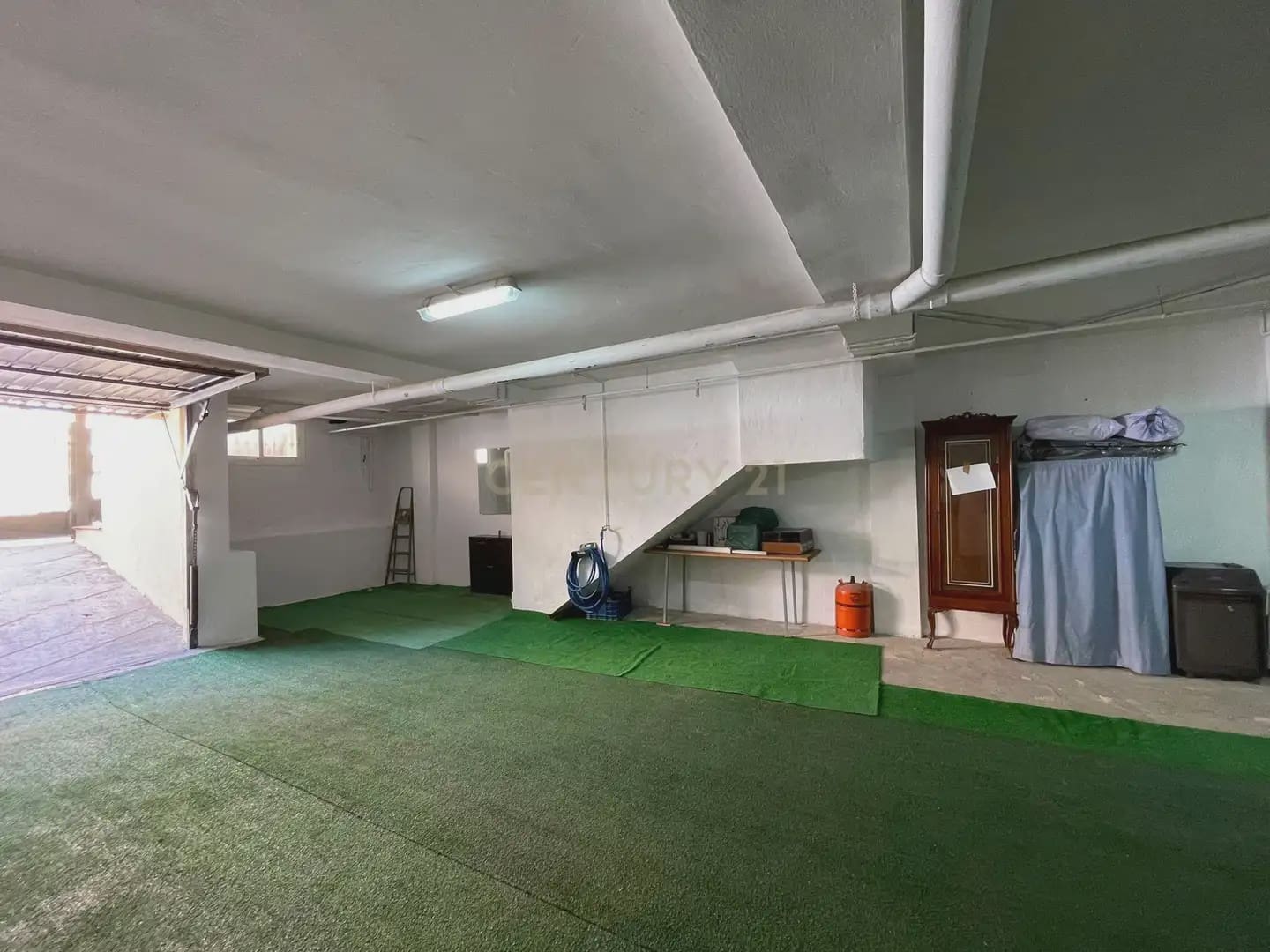Casa de 3 habitaciones en Armilla en alquiler con garaje - 950 € (Ref: 10004657)