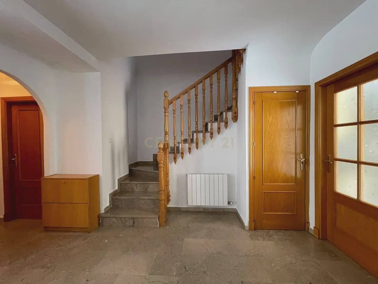 Casa de 3 habitaciones en Armilla en alquiler con garaje - 950 € (Ref: 10004657)