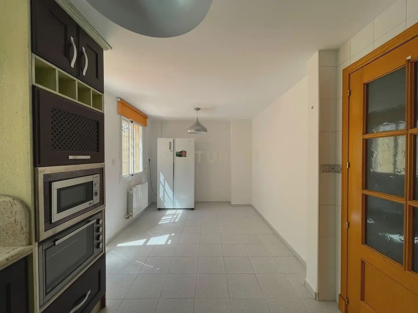 Casa de 3 habitaciones en Armilla en alquiler con garaje - 950 € (Ref: 10004657)