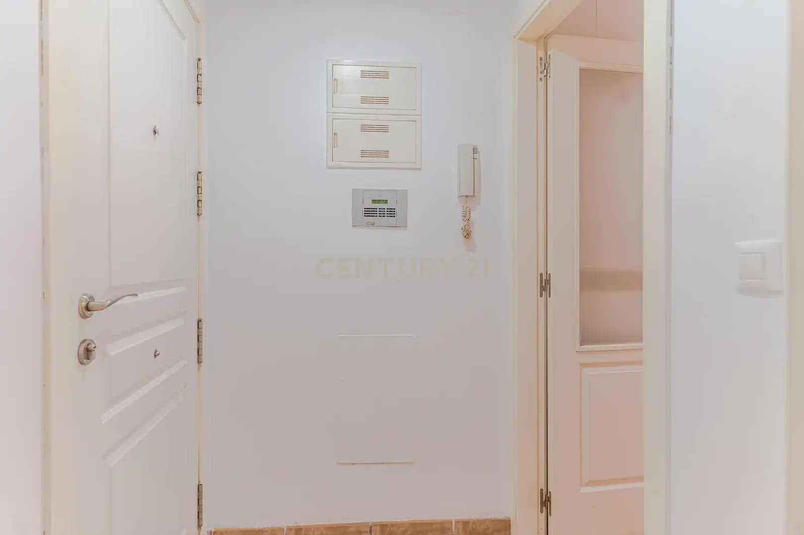 Apartamento de 2 habitaciones en Vélez de Benaudalla en venta - 136.000 € (Ref: 10007108)