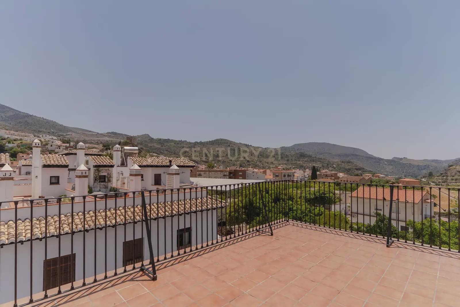 Apartamento de 2 habitaciones en Vélez de Benaudalla en venta - 136.000 € (Ref: 10007108)