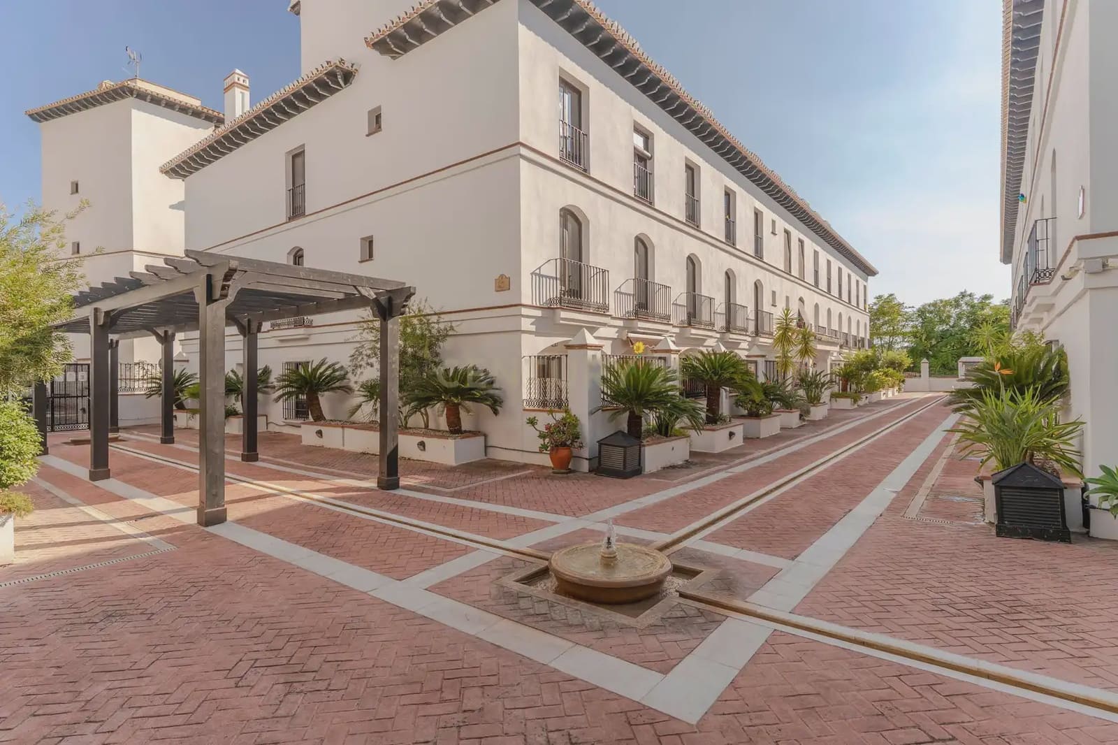 Apartamento de 2 habitaciones en Vélez de Benaudalla en venta - 136.000 € (Ref: 10007108)