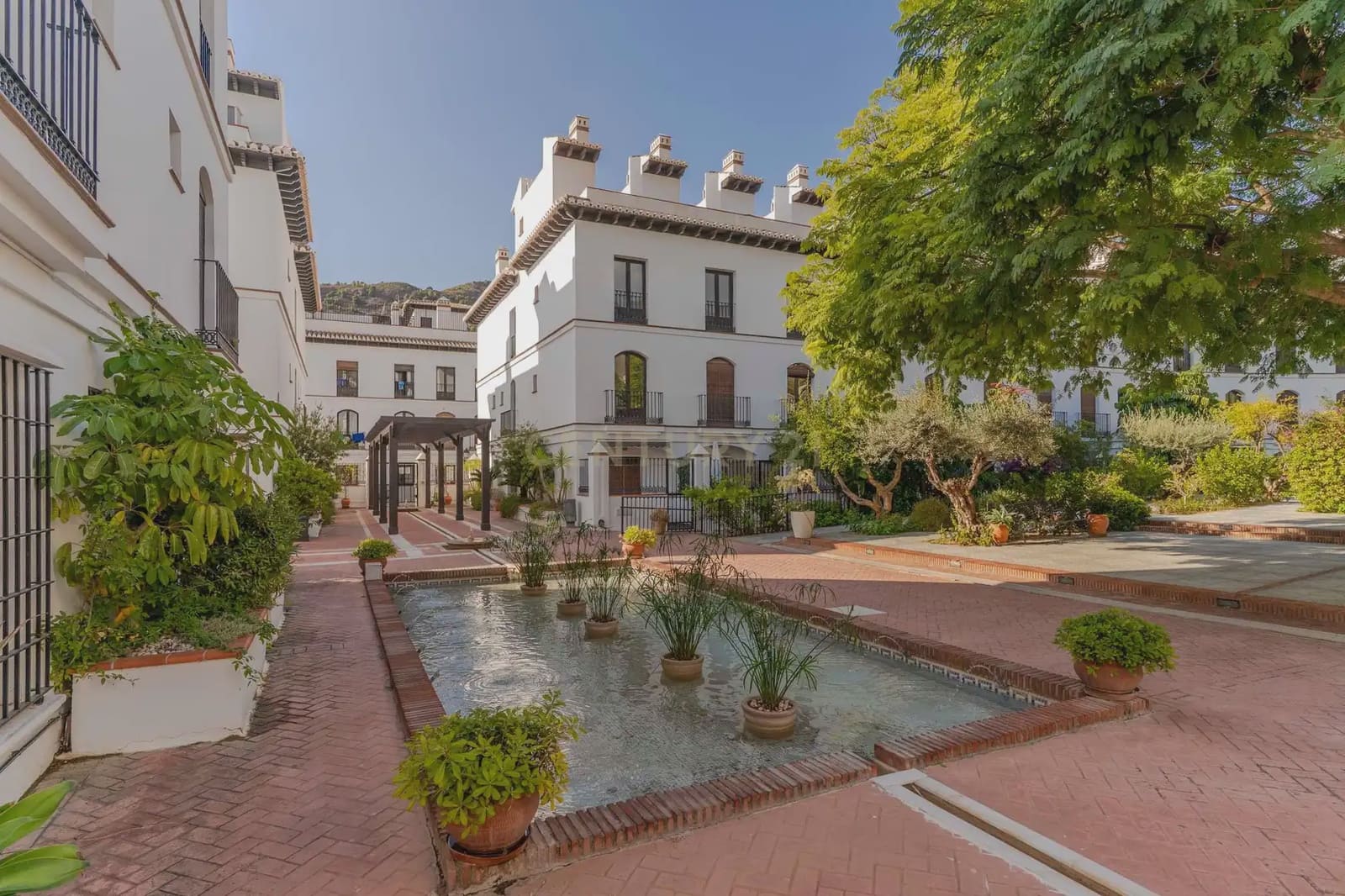 Apartamento de 2 habitaciones en Vélez de Benaudalla en venta - 136.000 € (Ref: 10007108)