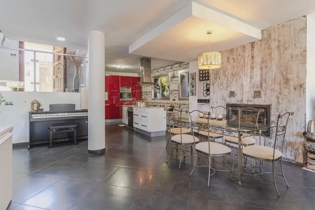 3 camera da letto Villa in vendita in Loja con piscina - 345.000 € (Rif: 10009665)