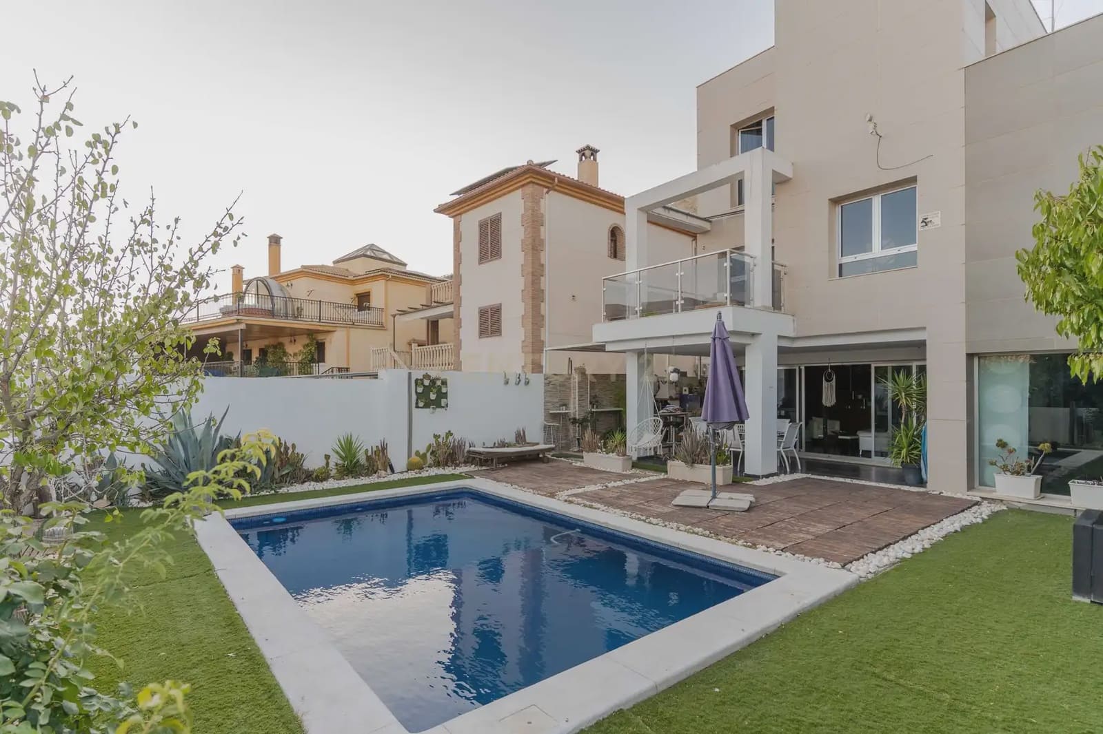 3 camera da letto Villa in vendita in Loja con piscina - 345.000 € (Rif: 10009665)