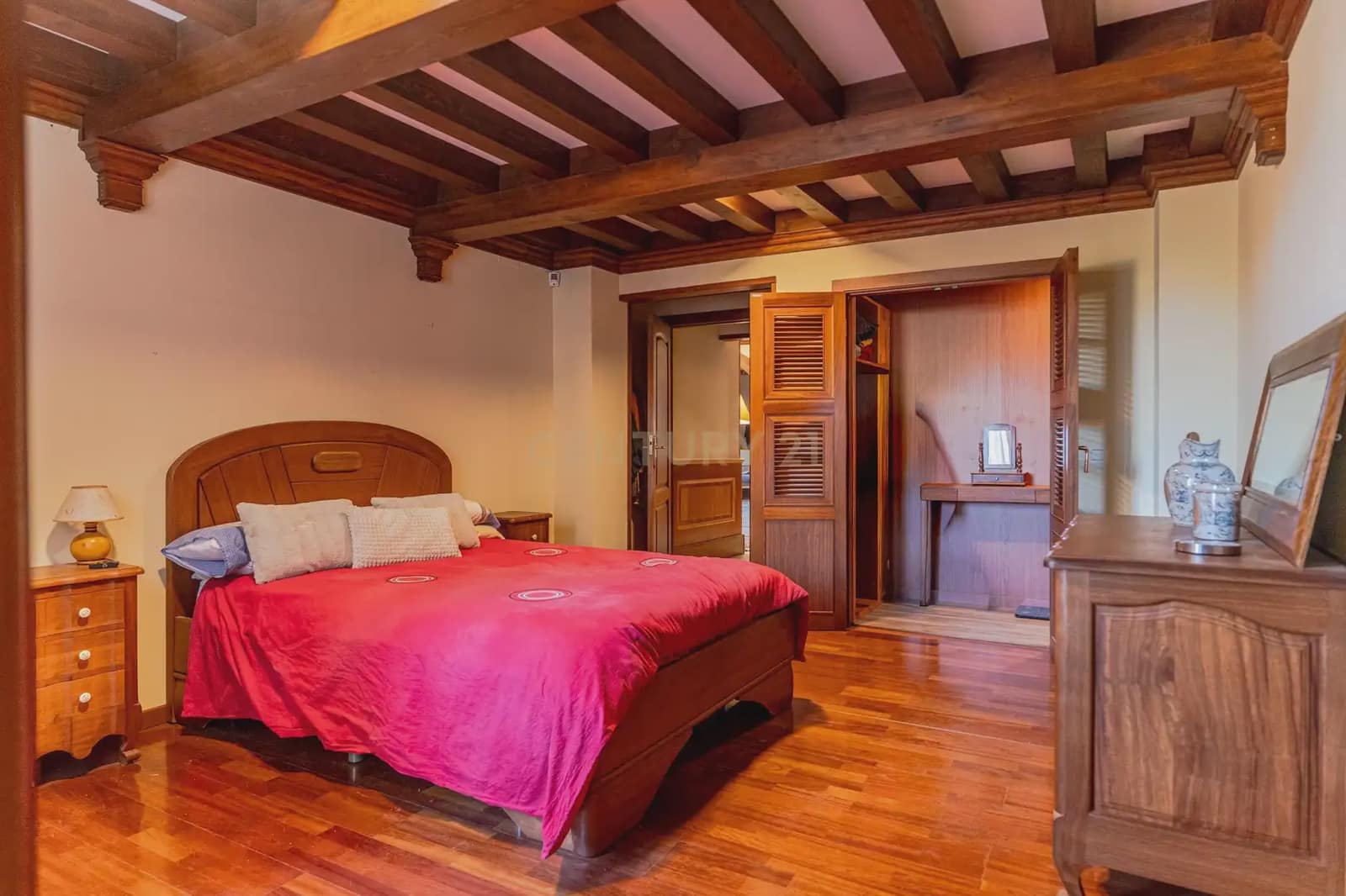 5 quarto Quinta/Casa Rural para venda em Nivar com piscina garagem - 1 200 000 € (Ref: 10014922)