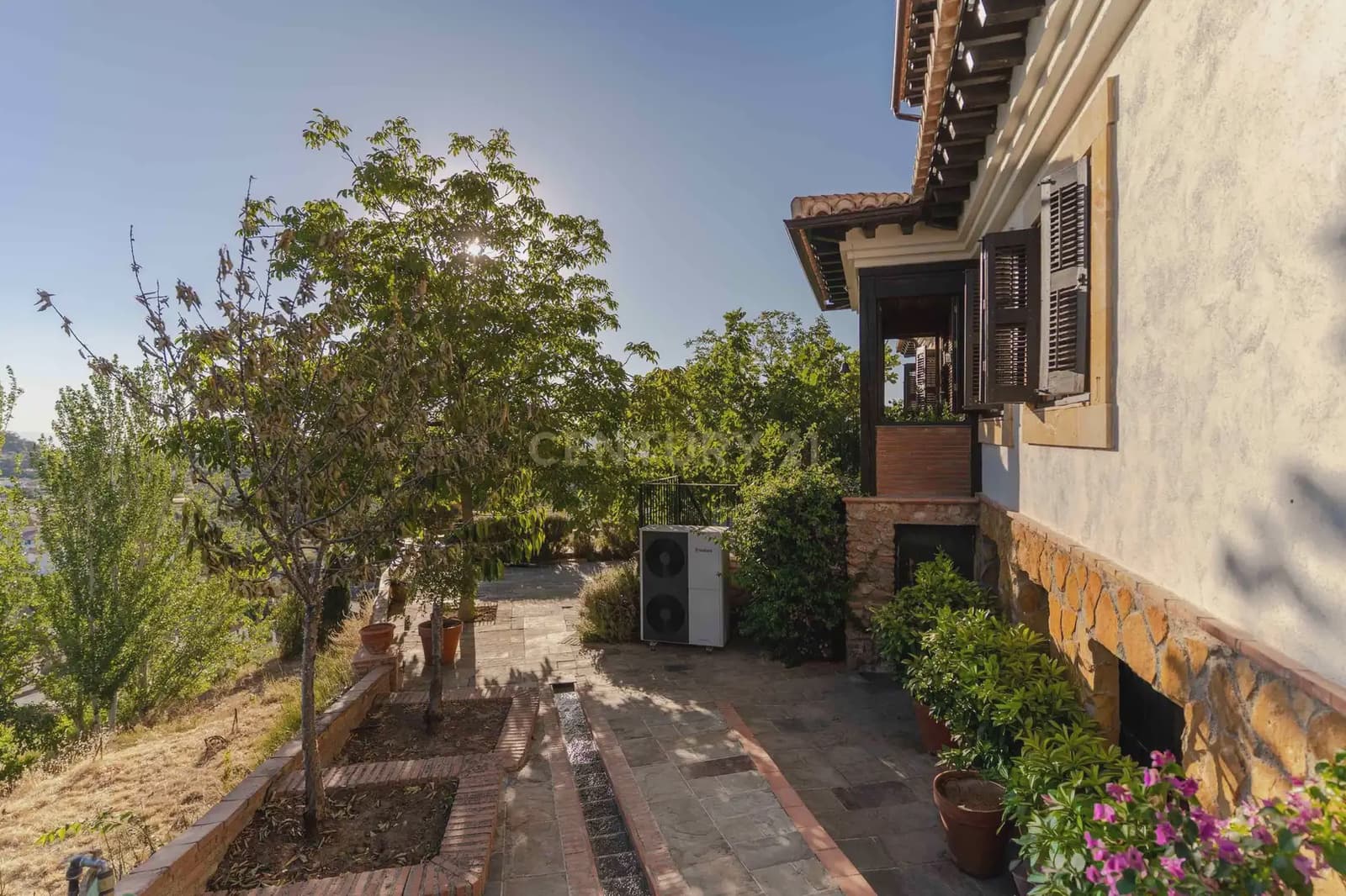 5 quarto Quinta/Casa Rural para venda em Nivar com piscina garagem - 1 200 000 € (Ref: 10014922)