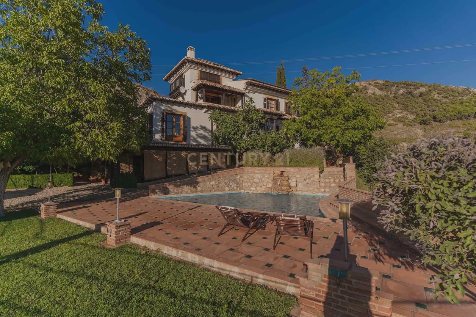 5 quarto Quinta/Casa Rural para venda em Nivar com piscina garagem - 1 200 000 € (Ref: 10014922)