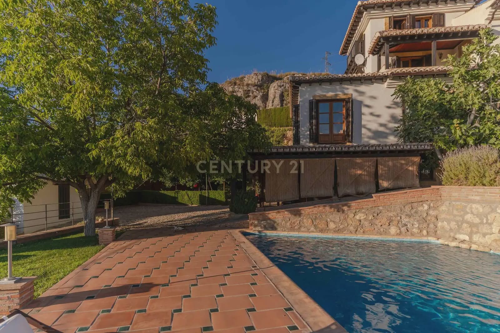 5 quarto Quinta/Casa Rural para venda em Nivar com piscina garagem - 1 200 000 € (Ref: 10014922)