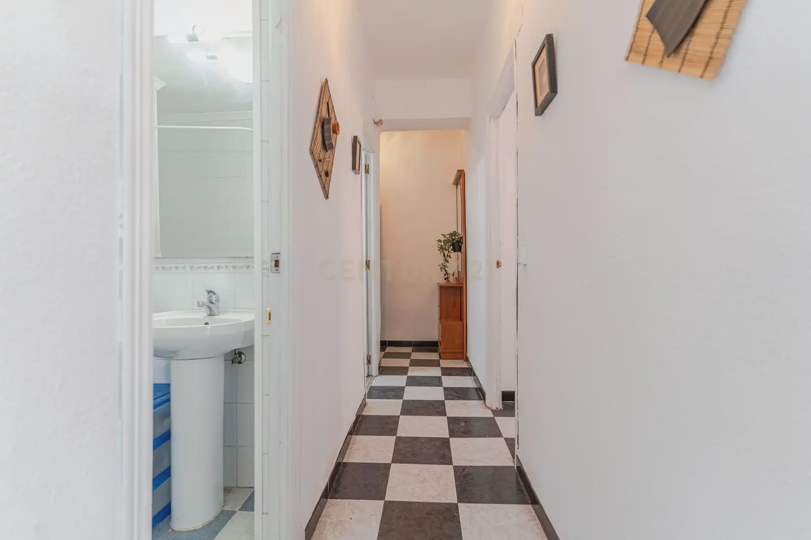 3 Zimmer Wohnung zu verkaufen in Granada Stadt - 195.000 € (Ref: 10016981)