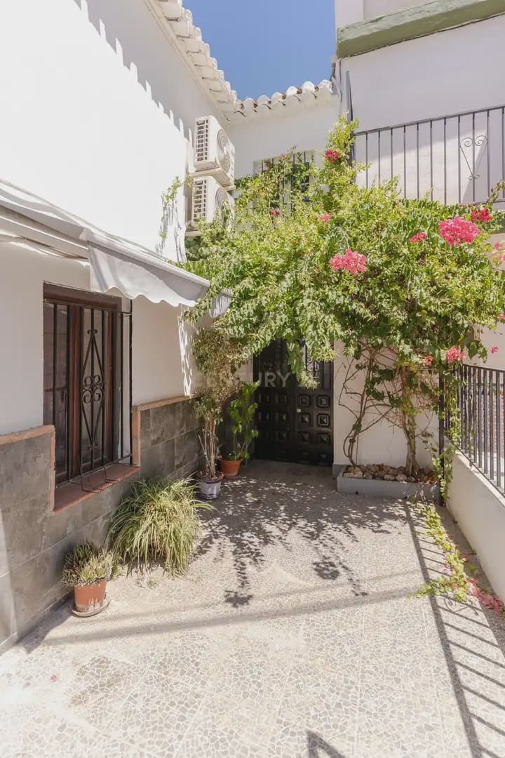 3 slaapkamer Huis te koop in La Zubia - € 159.000 (Ref: 10016982)