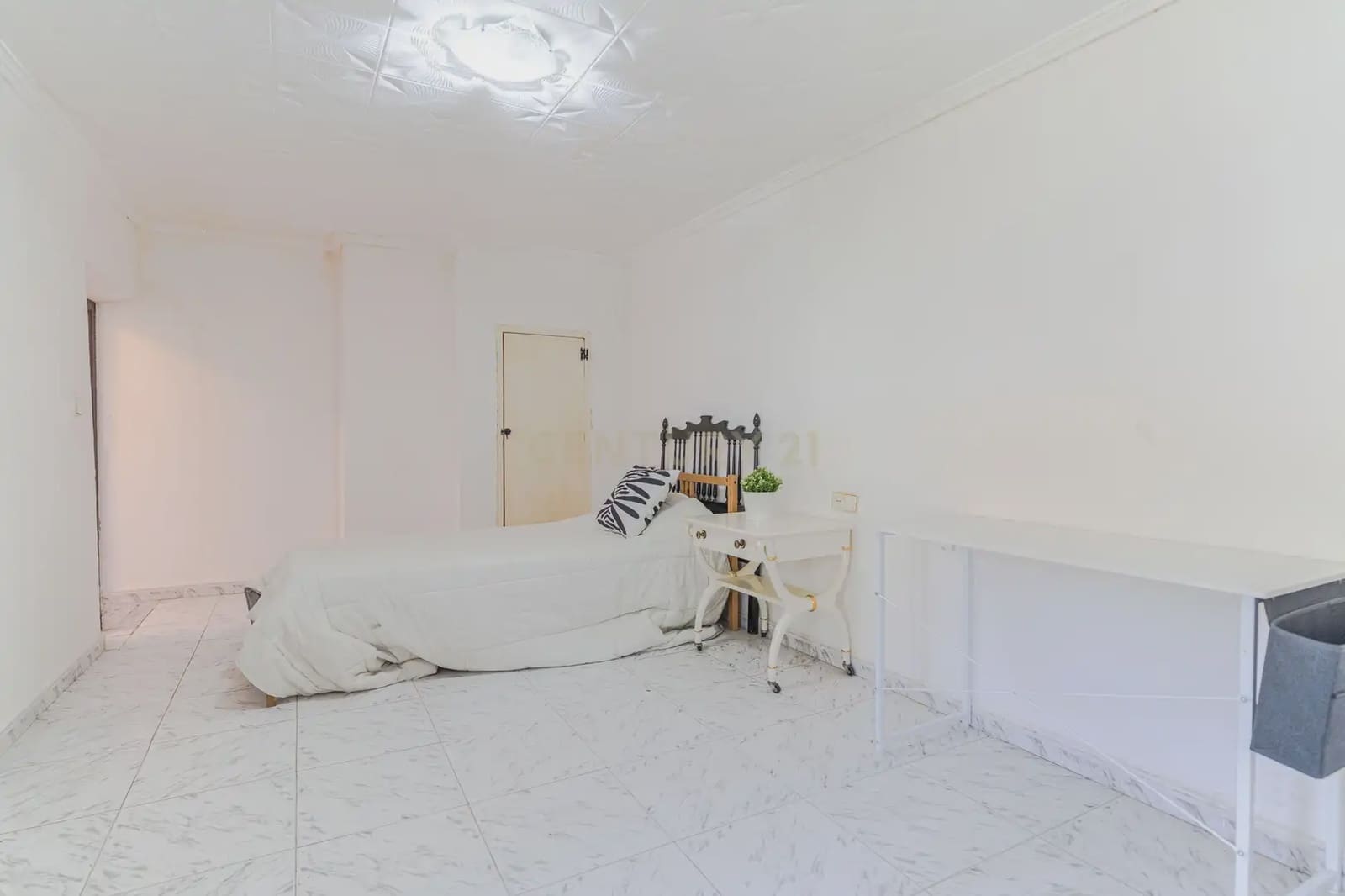 3 slaapkamer Huis te koop in La Zubia - € 159.000 (Ref: 10016982)
