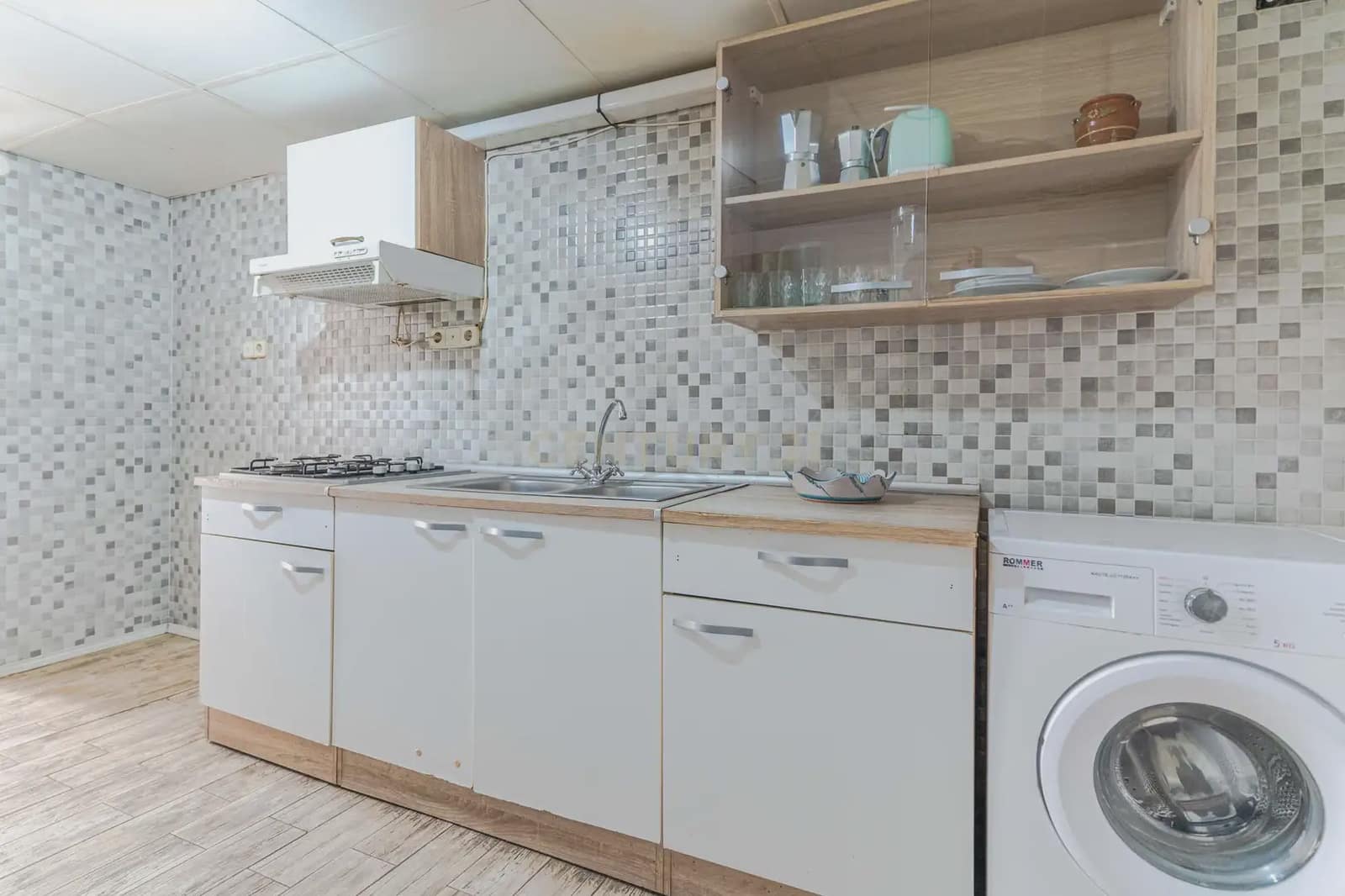 3 slaapkamer Huis te koop in La Zubia - € 159.000 (Ref: 10016982)