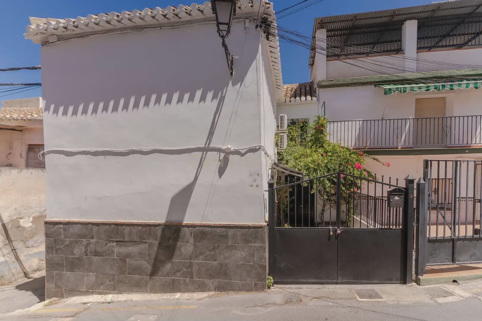 3 slaapkamer Huis te koop in La Zubia - € 159.000 (Ref: 10016982)