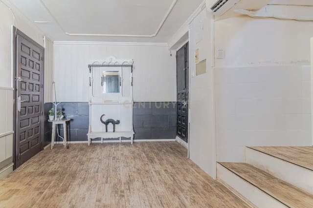 3 slaapkamer Huis te koop in La Zubia - € 159.000 (Ref: 10016982)