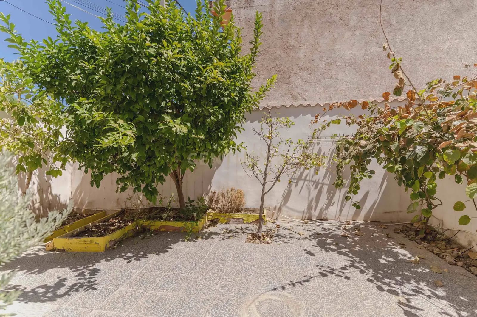 3 slaapkamer Huis te koop in La Zubia - € 159.000 (Ref: 10016982)