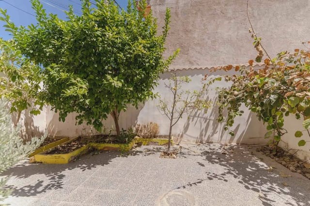3 slaapkamer Huis te koop in La Zubia - € 159.000 (Ref: 10016982)