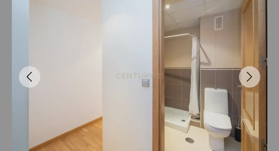 Appartement de 2 chambres à louer à Grenade ville avec piscine garage - 900 € (Ref: 10021728)