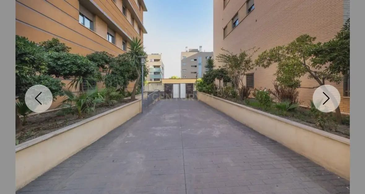 Appartement de 2 chambres à louer à Grenade ville avec piscine garage - 900 € (Ref: 10021728)