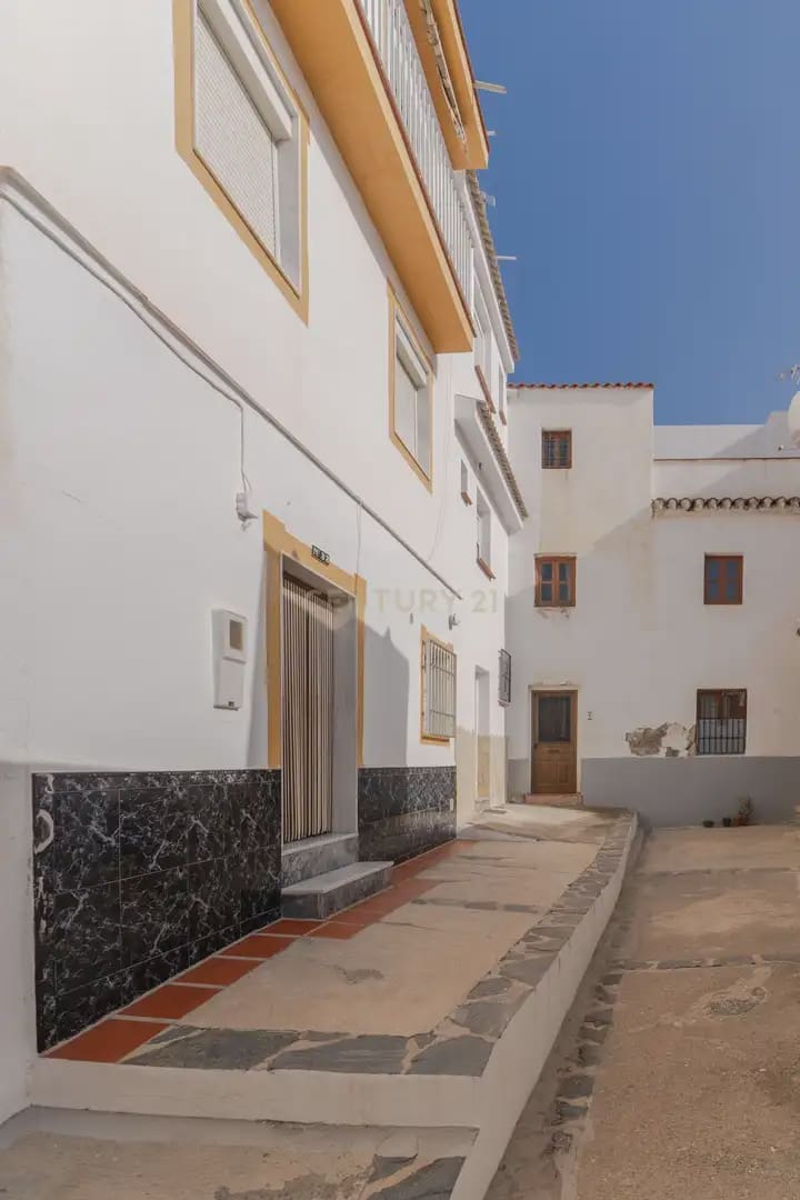 5 soverom Hus til salgs i Molvizar - € 99 900 (Ref: 10029688)