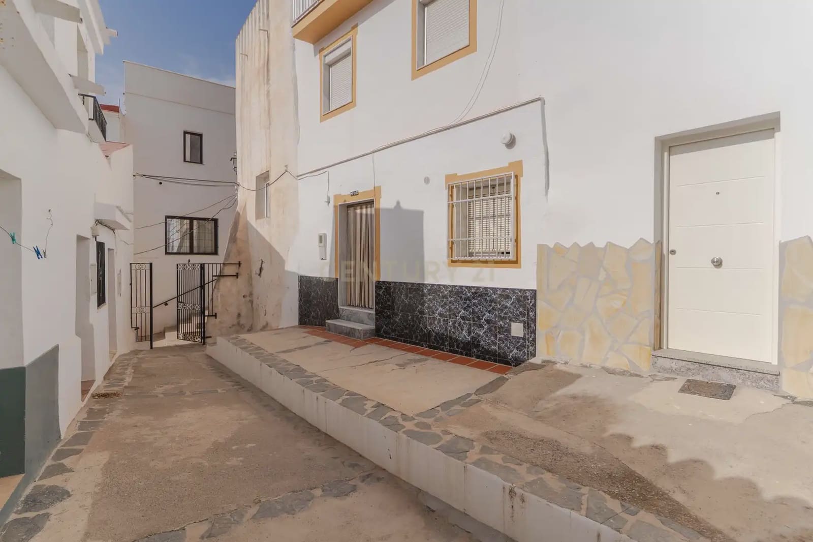 5 soverom Hus til salgs i Molvizar - € 99 900 (Ref: 10029688)