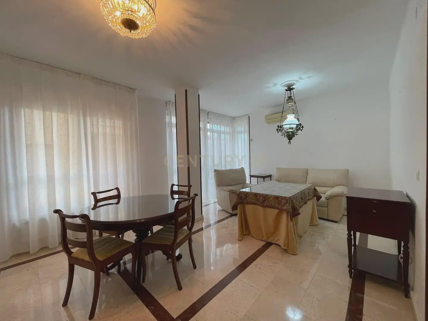 2 bedroom Apartment for rent in Granada city - € 890 (Ref: 10030743)