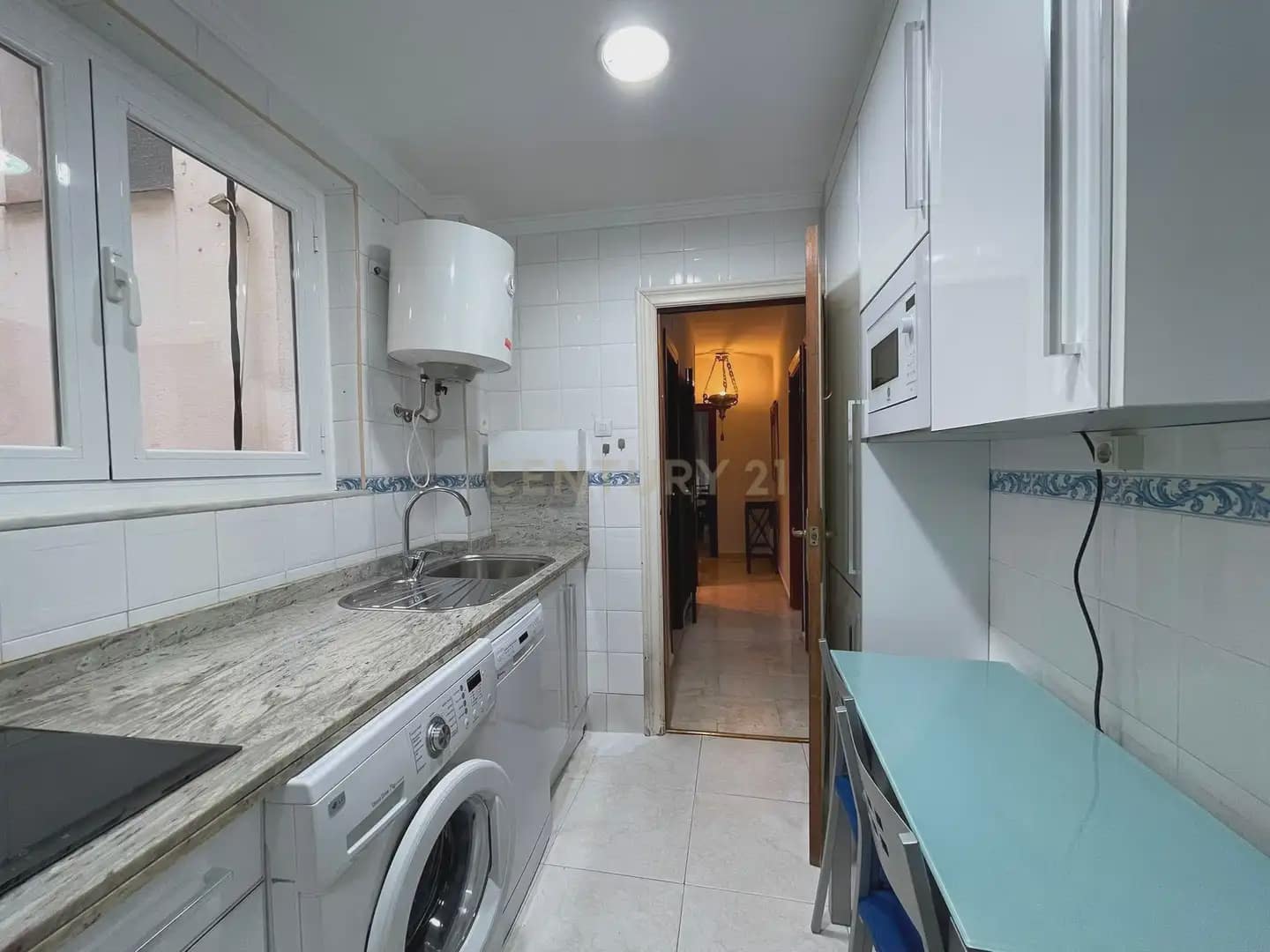 2 bedroom Apartment for rent in Granada city - € 890 (Ref: 10030743)