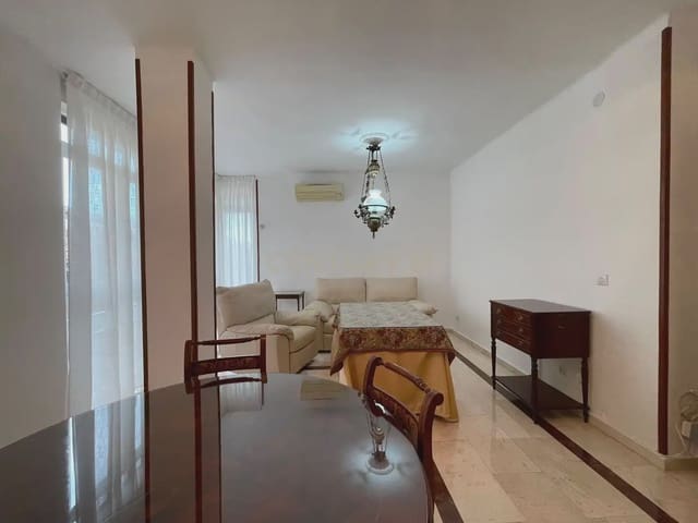 2 Zimmer Apartment zu vermieten in Centro - Sagrario, Granada Stadt - 890 € (Ref: 10030743)