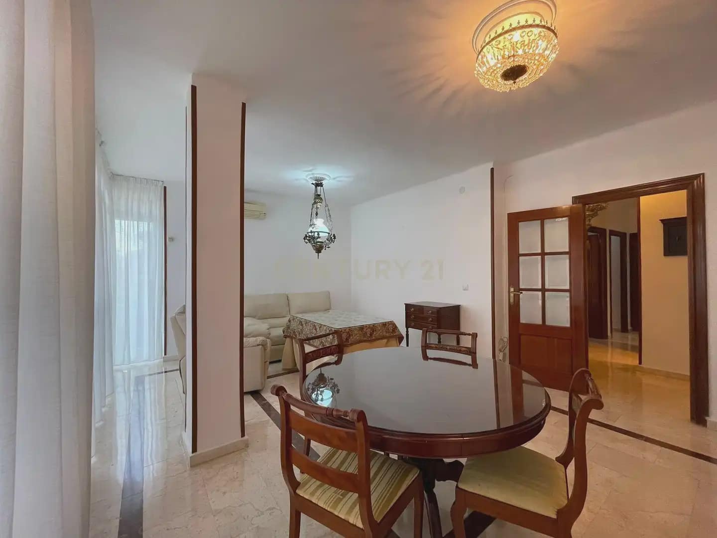 2 bedroom Apartment for rent in Granada city - € 890 (Ref: 10030743)
