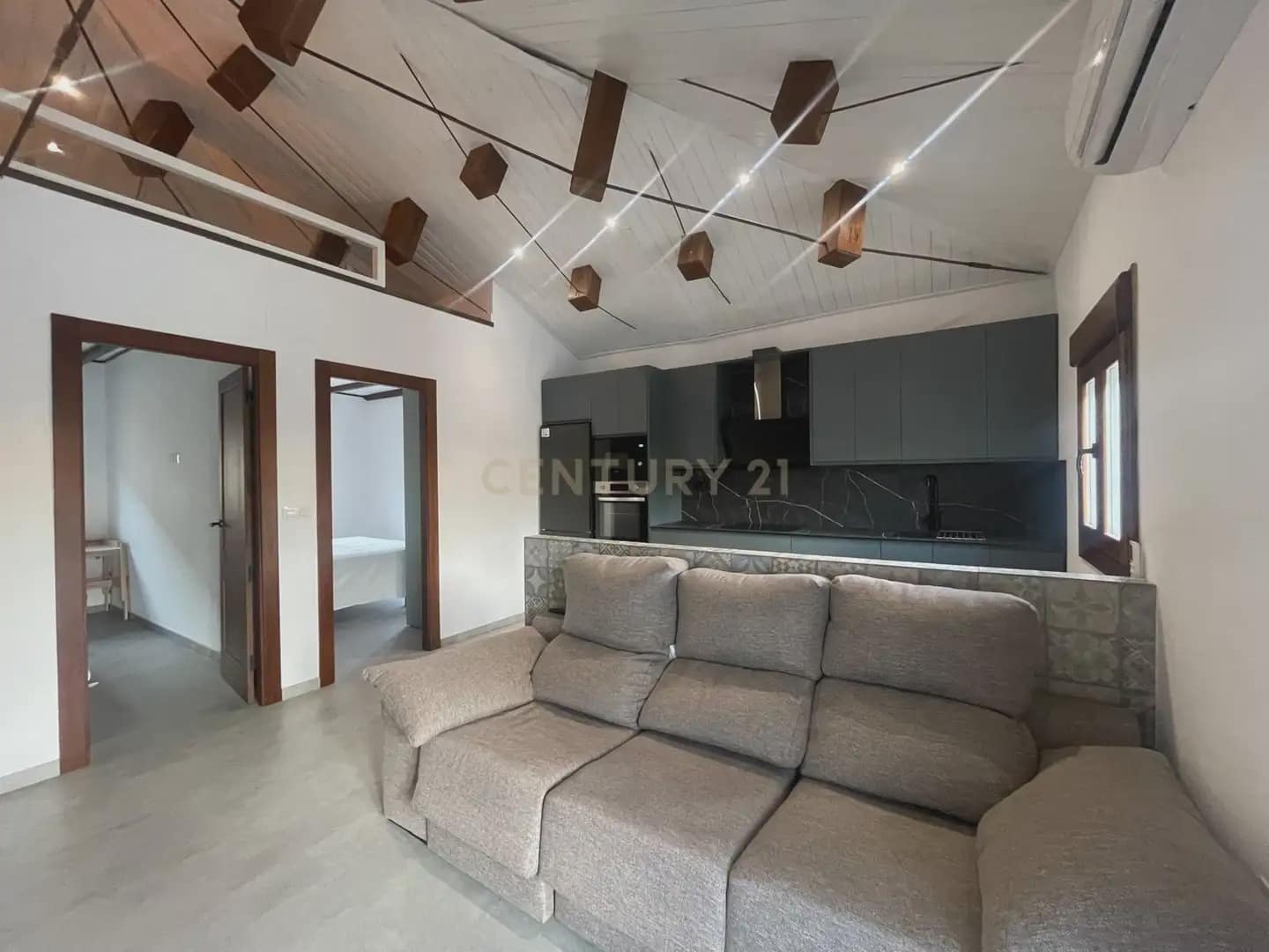 2 Zimmer Wohnung zu vermieten in Granada Stadt - 650 € (Ref: 10034336)