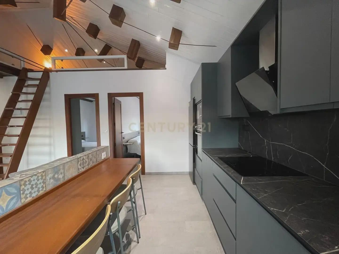 2 Zimmer Wohnung zu vermieten in Granada Stadt - 650 € (Ref: 10034336)