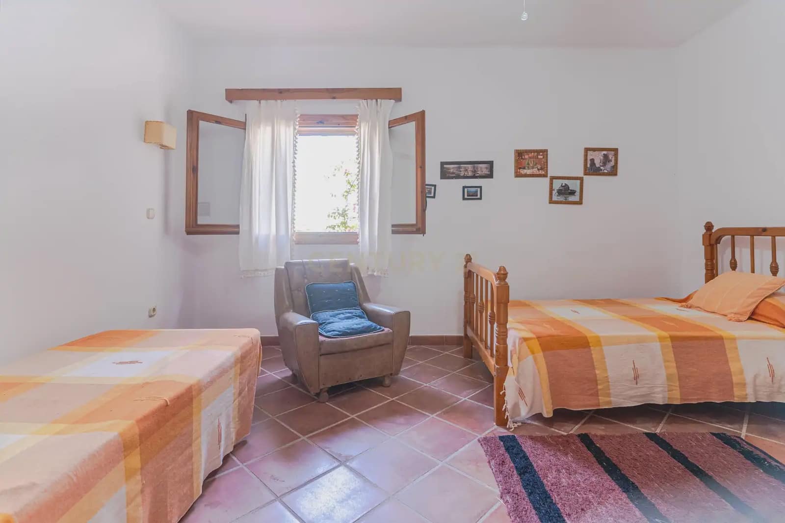 3 slaapkamer Finca/Landhuis te koop in Orgiva met zwembad - € 495.000 (Ref: 10035727)