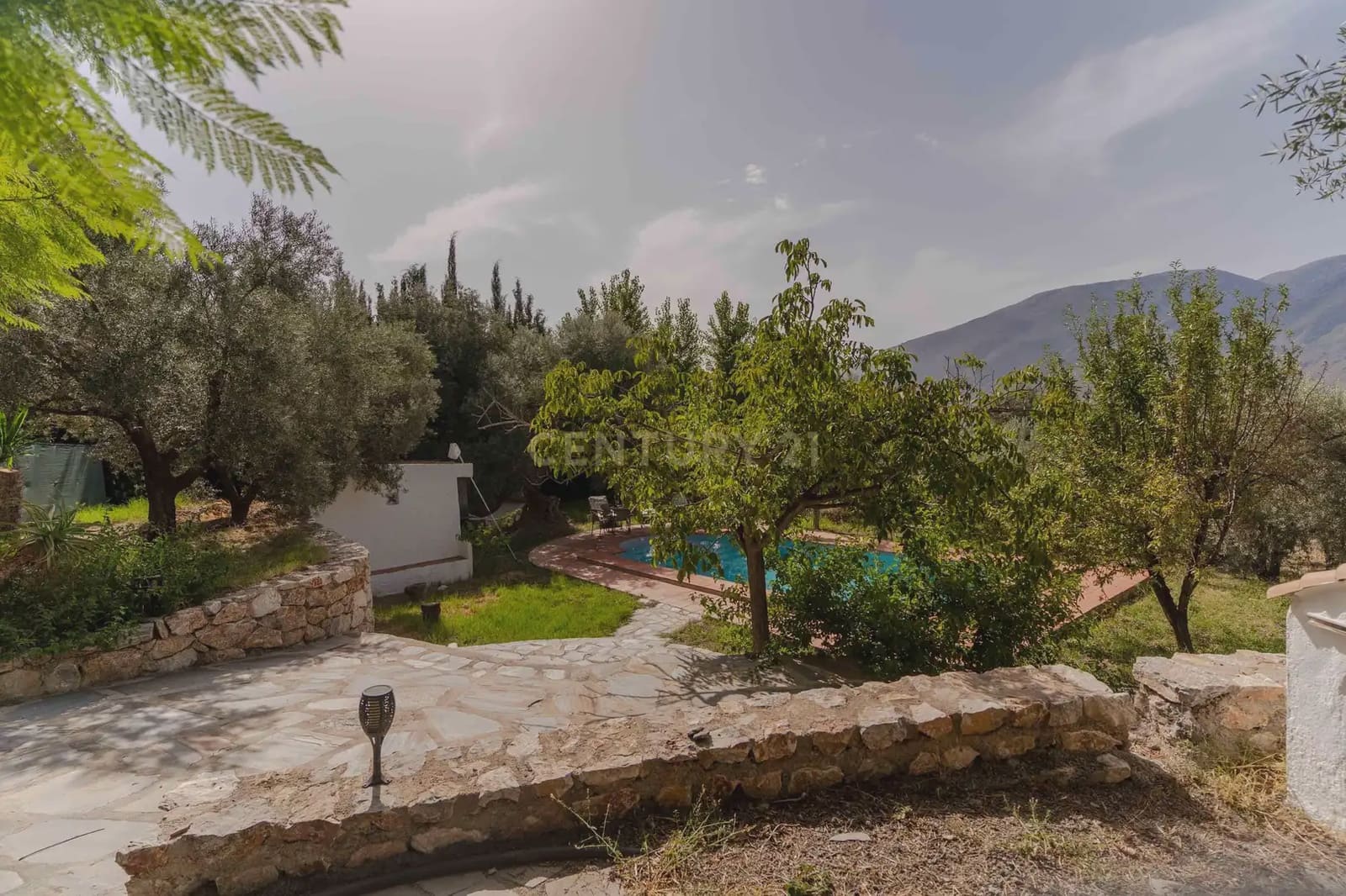 3 slaapkamer Finca/Landhuis te koop in Orgiva met zwembad - € 495.000 (Ref: 10035727)