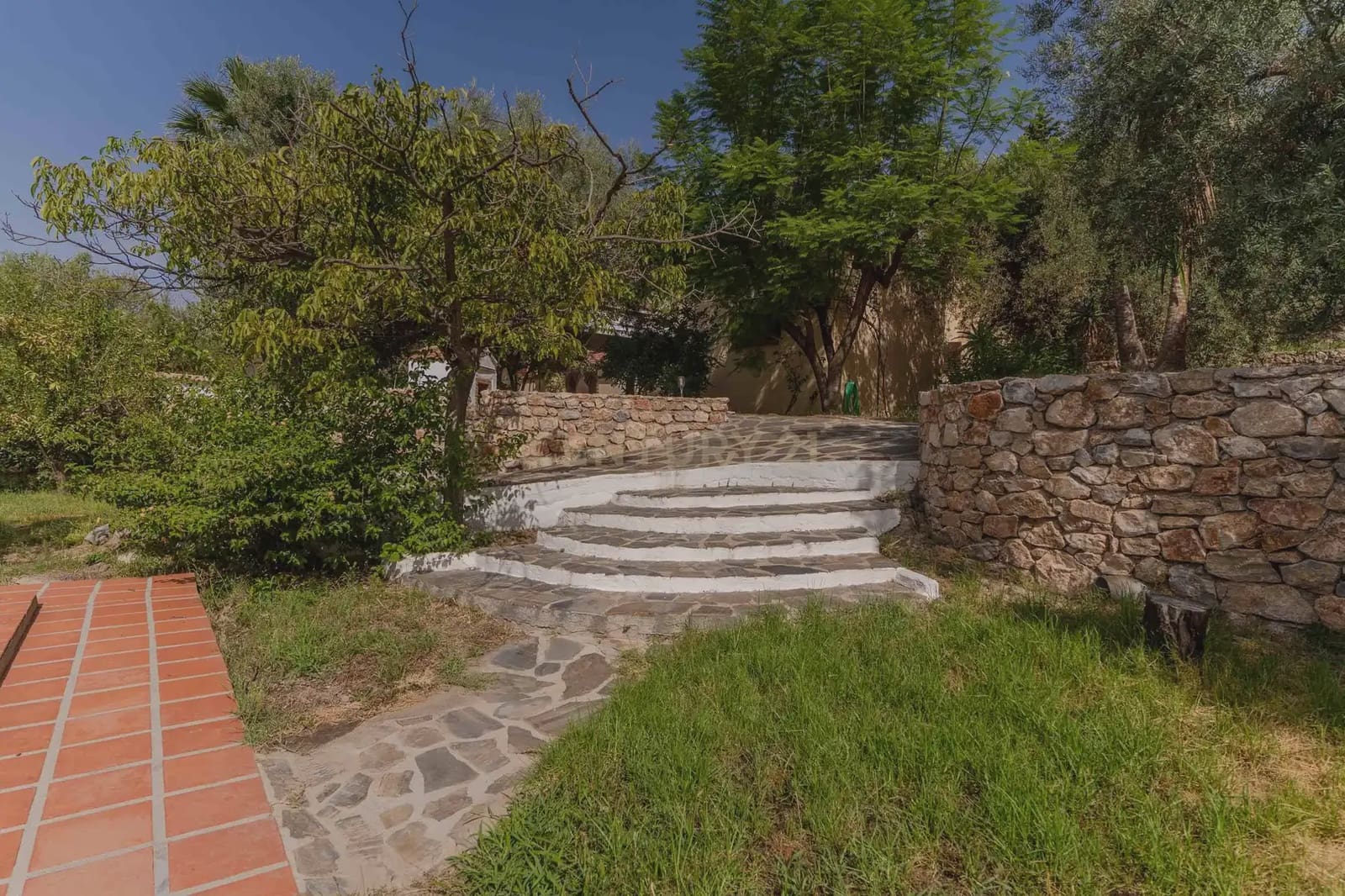 3 slaapkamer Finca/Landhuis te koop in Orgiva met zwembad - € 495.000 (Ref: 10035727)