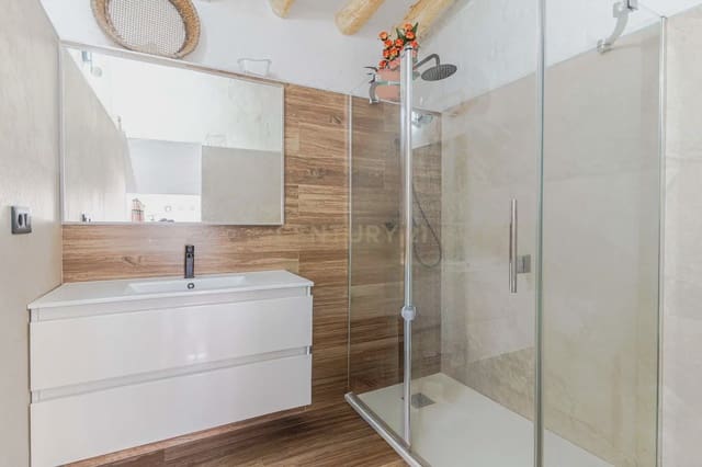 3 makuuhuone Omakotitalo myytävänä paikassa Vélez de Benaudalla - 70 000 € (Ref: 10044203)